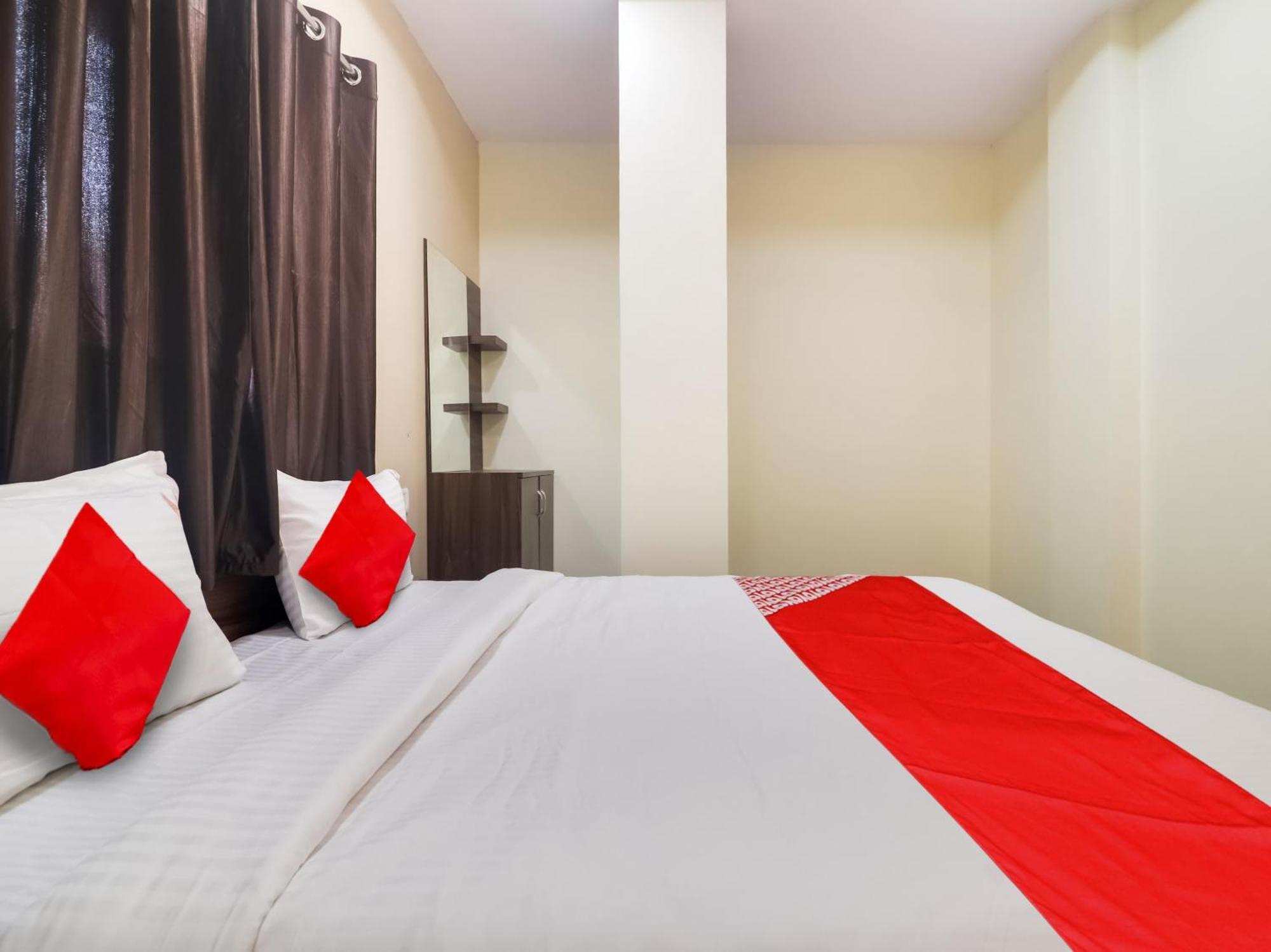 Hotel O Red Stone Hotels ไฮเดอราบัด ภายนอก รูปภาพ