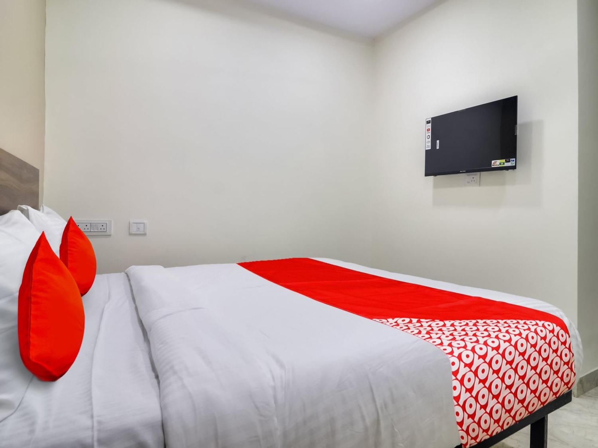 Hotel O Red Stone Hotels ไฮเดอราบัด ภายนอก รูปภาพ