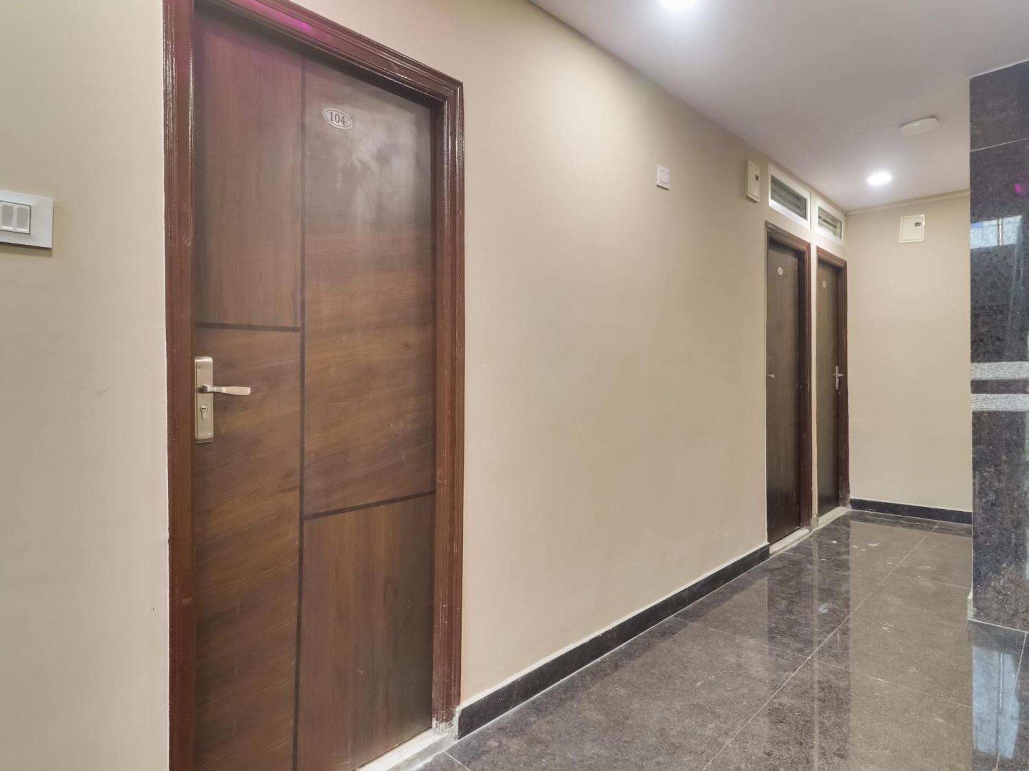 Hotel O Red Stone Hotels ไฮเดอราบัด ภายนอก รูปภาพ