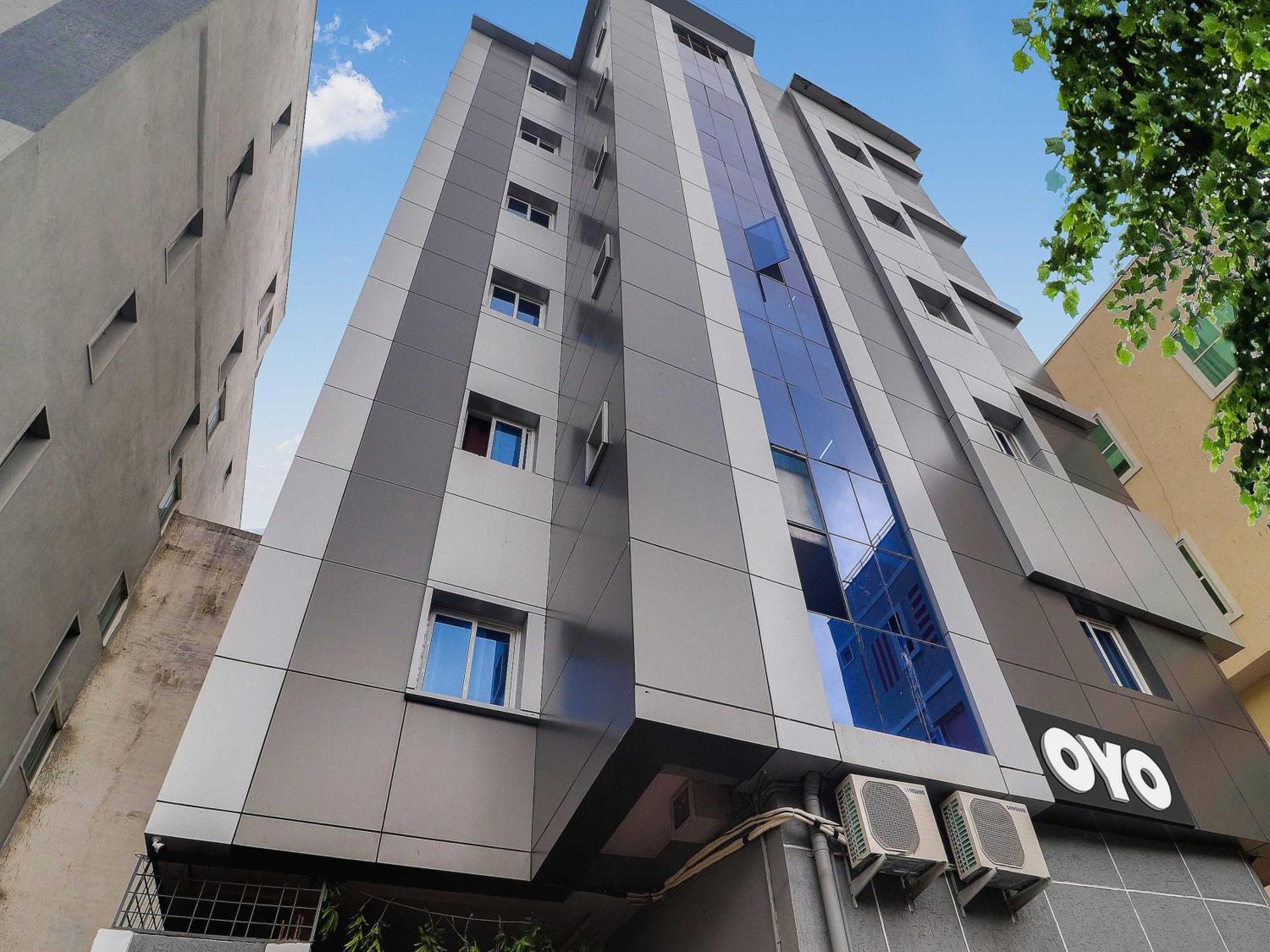 Hotel O Red Stone Hotels ไฮเดอราบัด ภายนอก รูปภาพ