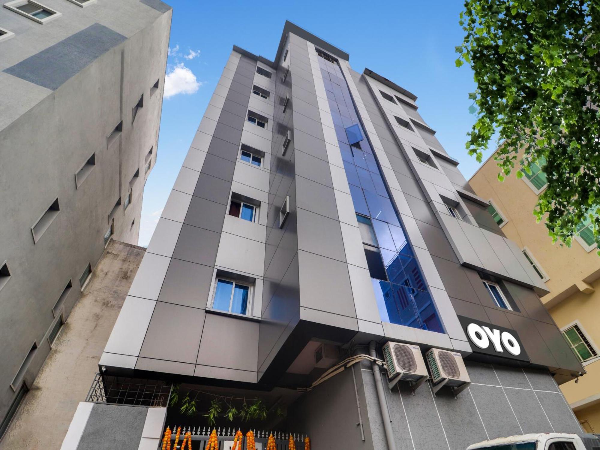Hotel O Red Stone Hotels ไฮเดอราบัด ภายนอก รูปภาพ